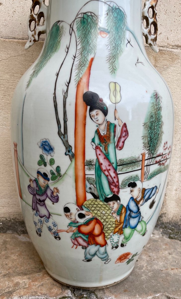 Paire De Vases Chinois En Porcelaine Dure-photo-4