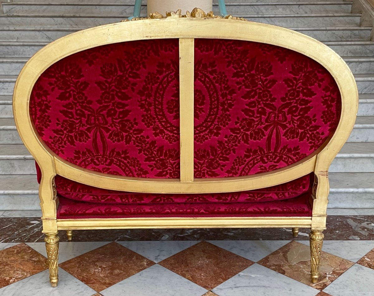 Salon Louis XVI En Bois Doré. 6 Fauteuils Et Un Canapé-photo-3