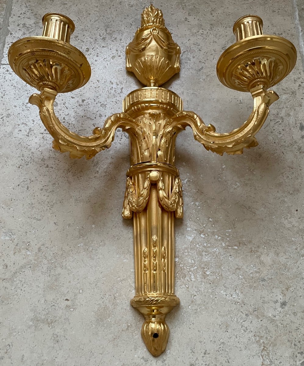 Pair Of Louis XVI Period Sconces In Gilt Bronze-photo-4