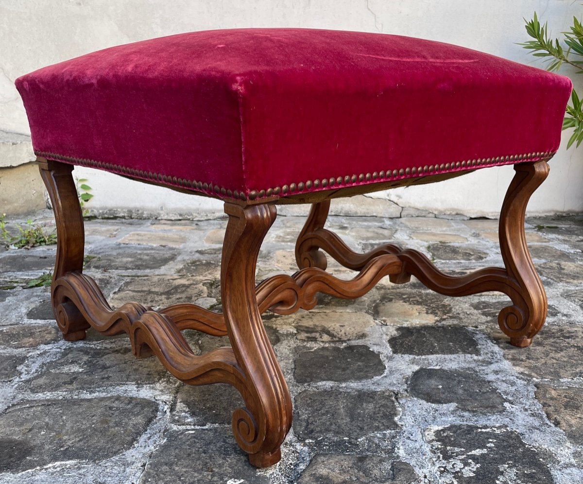 Louis XIII Stool In Molded Walnut-photo-1