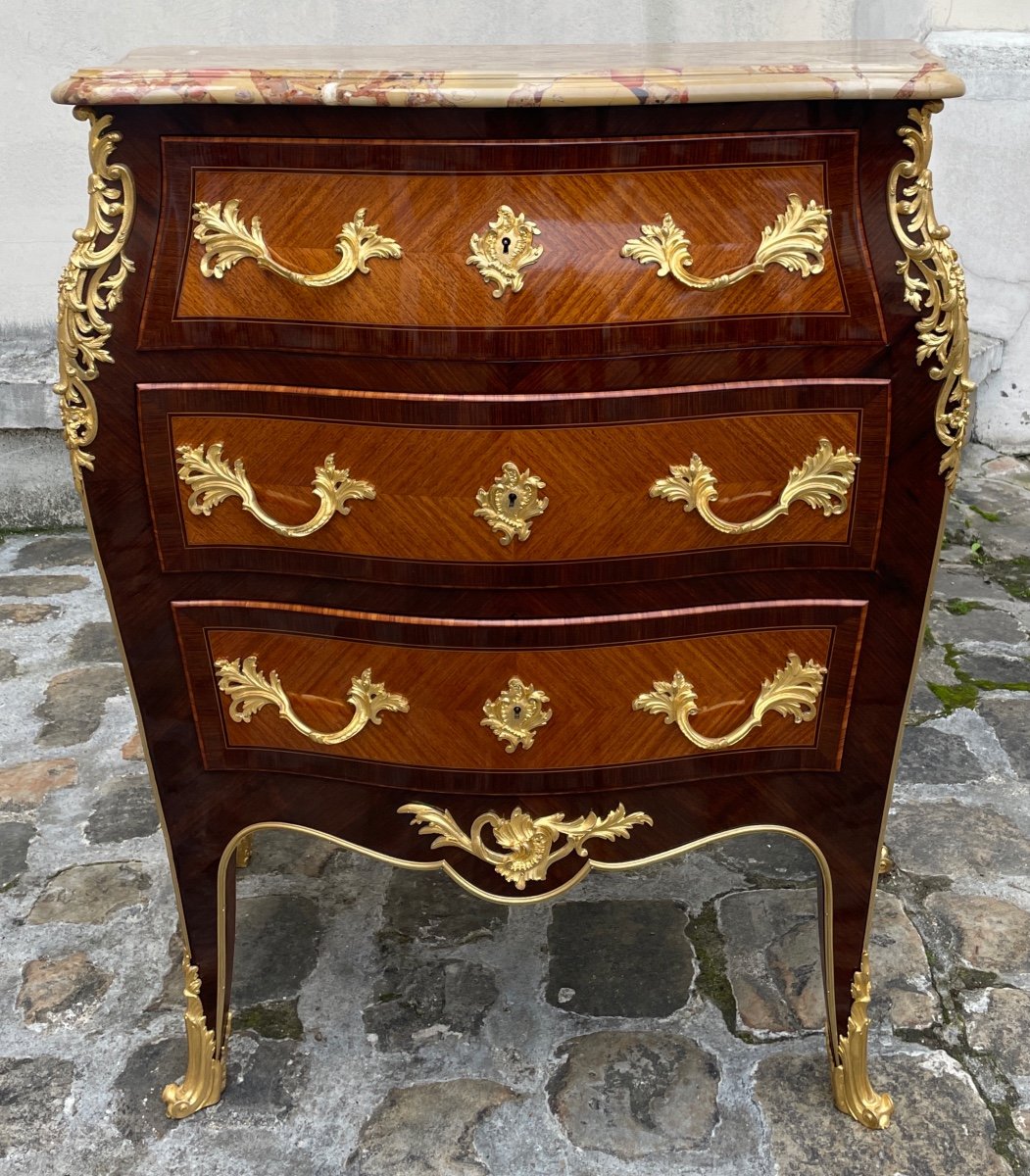 Louis XV Chest Of Drawers