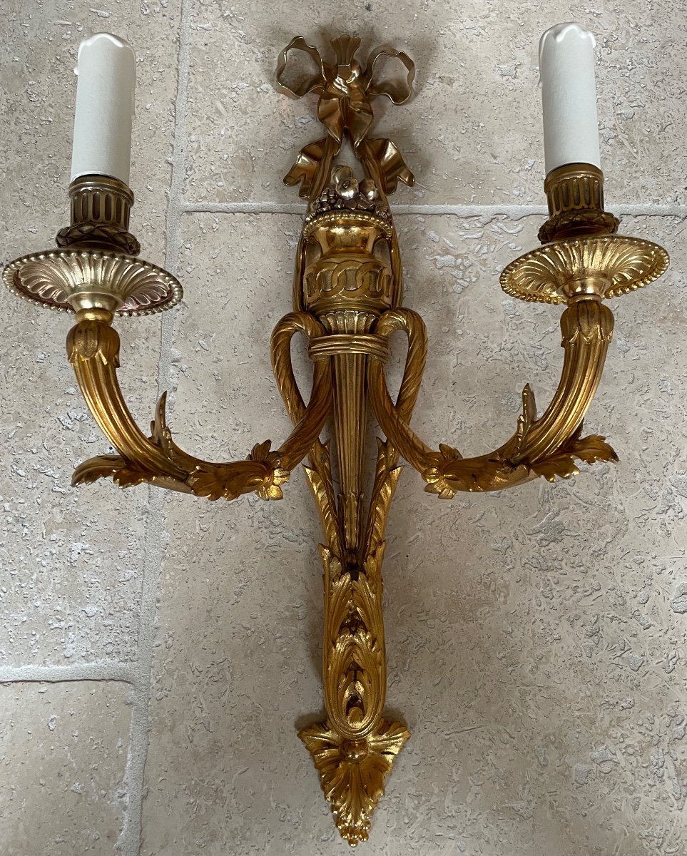 Pair Of Louis XVI Wall Lights, In Gilt Bronze.-photo-3