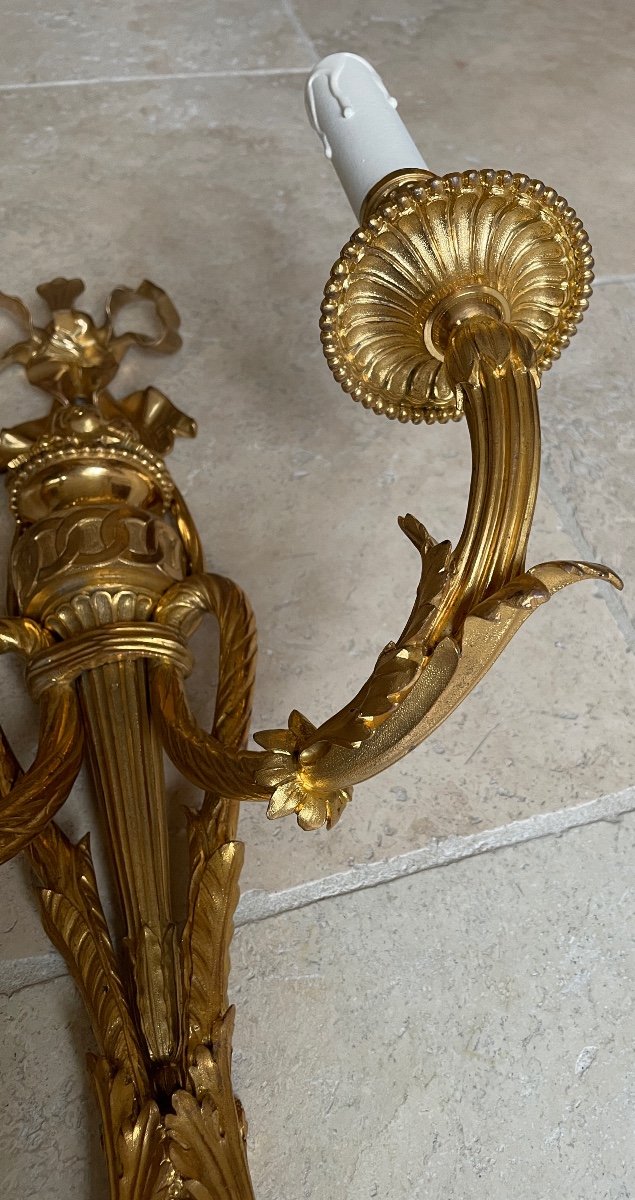 Pair Of Louis XVI Wall Lights, In Gilt Bronze.-photo-5