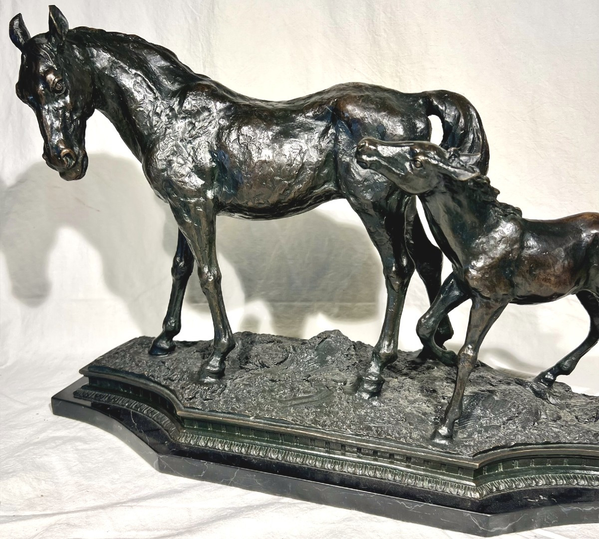 Mare And Her Foal. Bronze By Milo-photo-4