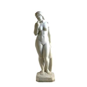 Baigneuse – A Refined Carrara Marble Sculpture By Cipriani Ugo Di Meneville (1887-1960) 