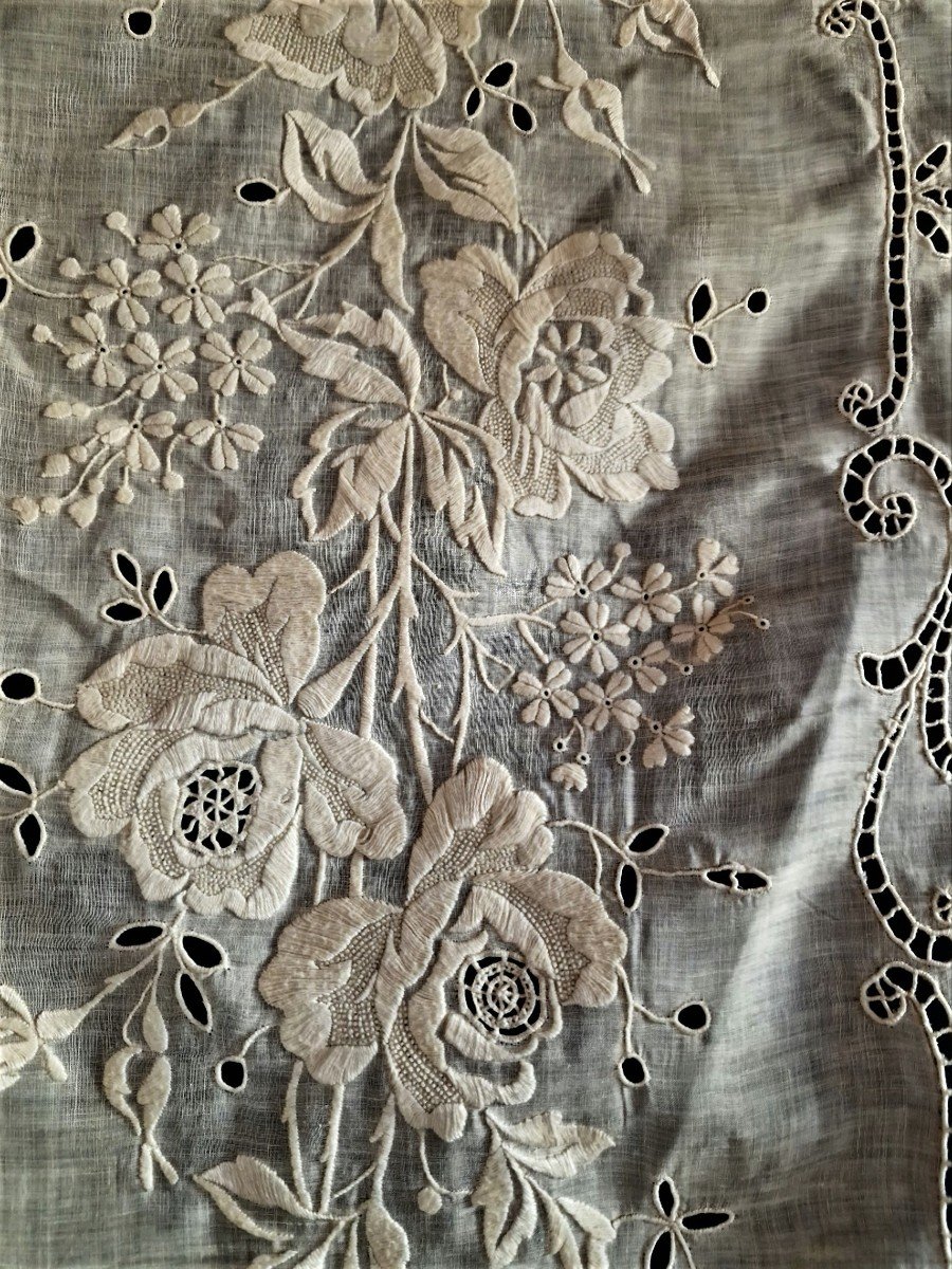 Milan Lace Wall Hanging, Reti Cella And Hand Embroidery - 1860-photo-3