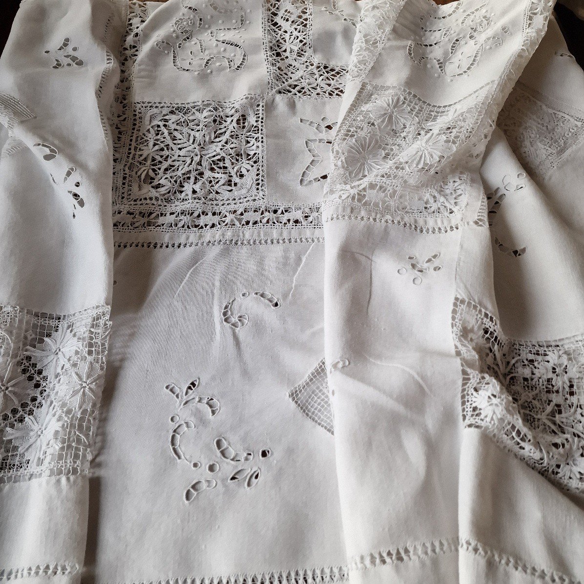 NAPPE NIII EXECUTEE A L MAIN -  BRODERIE ET DENTELLE - BLANCHE-photo-2