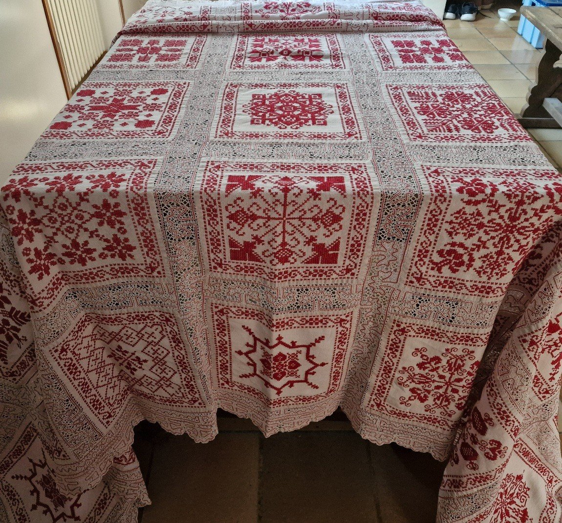 Nappe Origine Russie - Grand Metrage Dentelle Russe - Broderies Rouges-photo-2