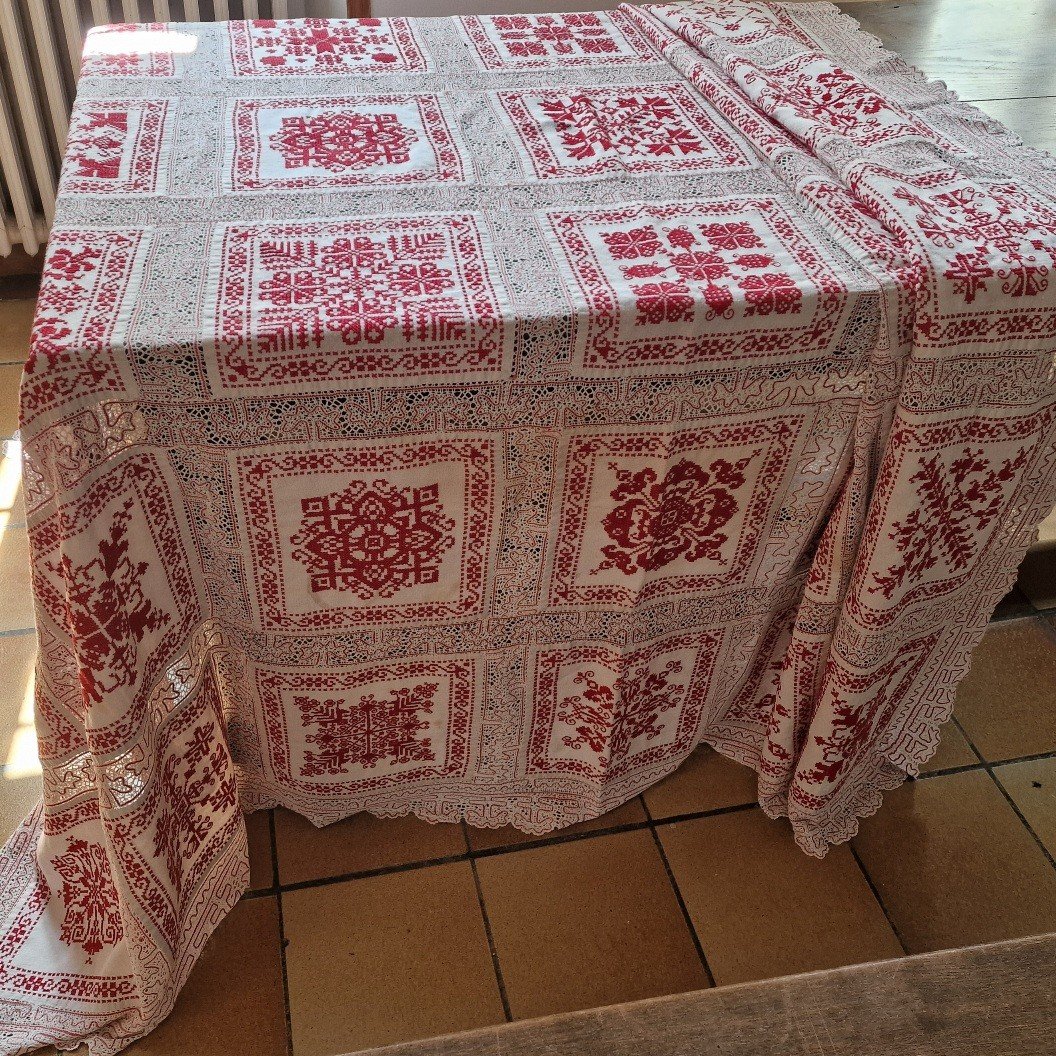 Nappe Origine Russie - Grand Metrage Dentelle Russe - Broderies Rouges