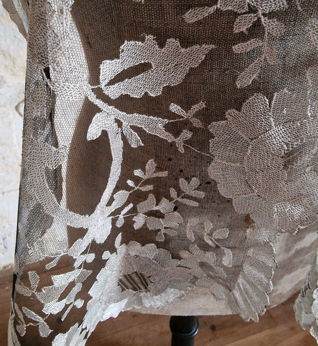 Black And Silver Lace Shawl - Can Be Worn As A Fanchon - 19th Century-photo-2