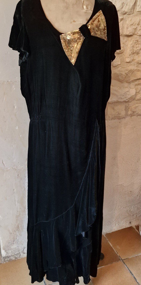 Robe Du Soir En Panne De Velours , Accompagnee De Son Dessus d'Epaules - Noire Et Or