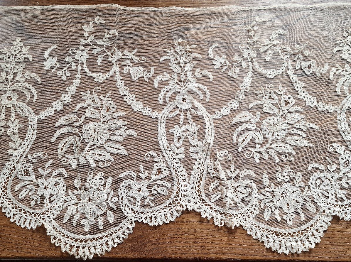 Lace Ruffle - 19th Century - Point d'Angleterre - Beautiful Dimensions-photo-3