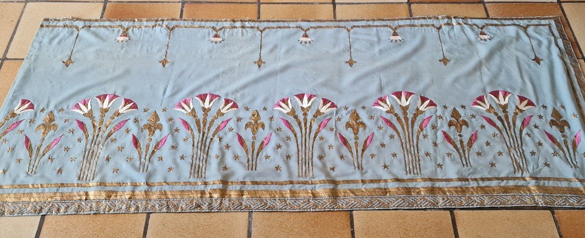 Richly Embroidered Headband - On Silk - Gold Threads And Silk Threads - Polychrome - 19th Century