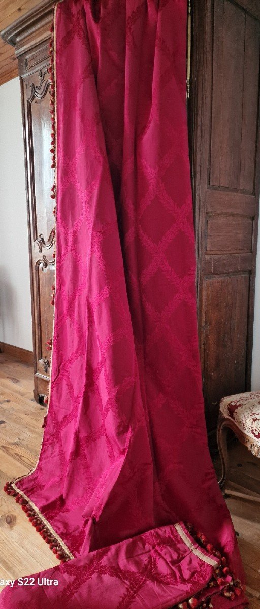 Pair Of Curtains - 19th Century - Cherry Color Brocatelle - Pompoms