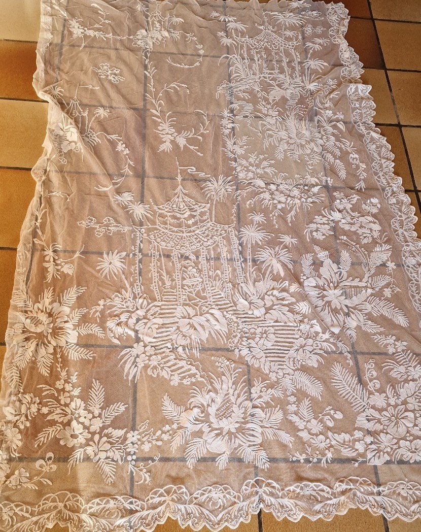 Cornely Curtain - Scalloped Border On One Side - Asian Patterns