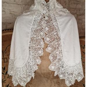 Cape Or Shoulder Cover In Pique Banc And Irish Lace