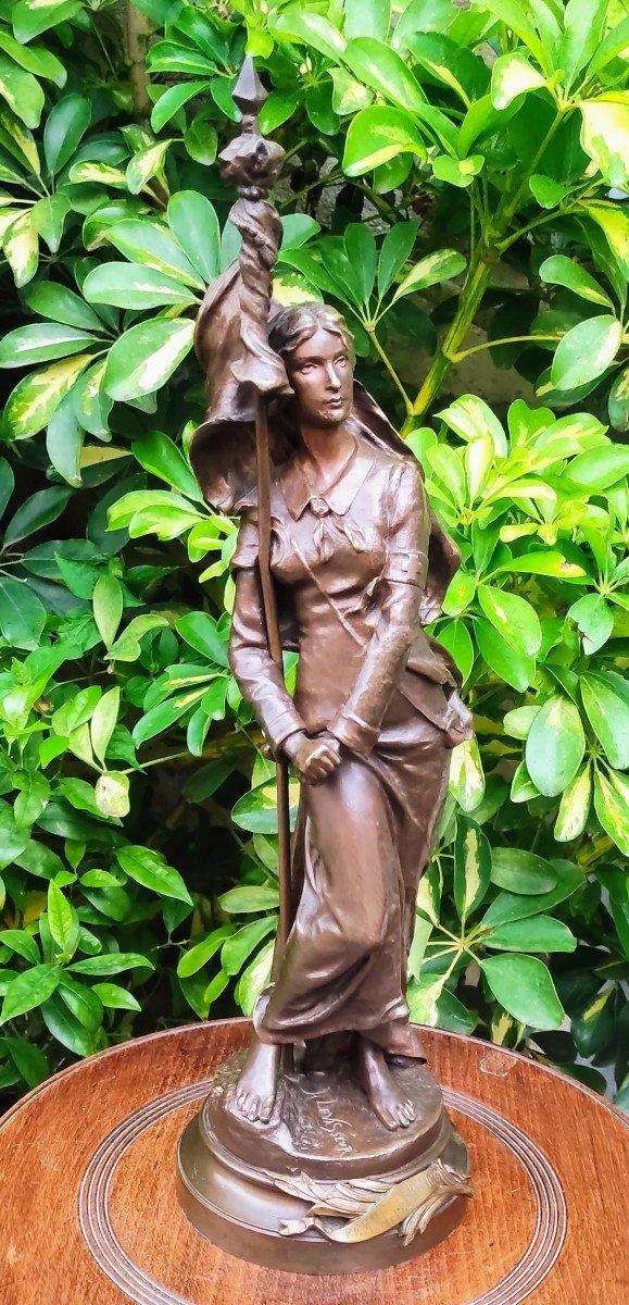Statue  En  Bronze  De  H.l. Levasseur  " Femmes  De  France "