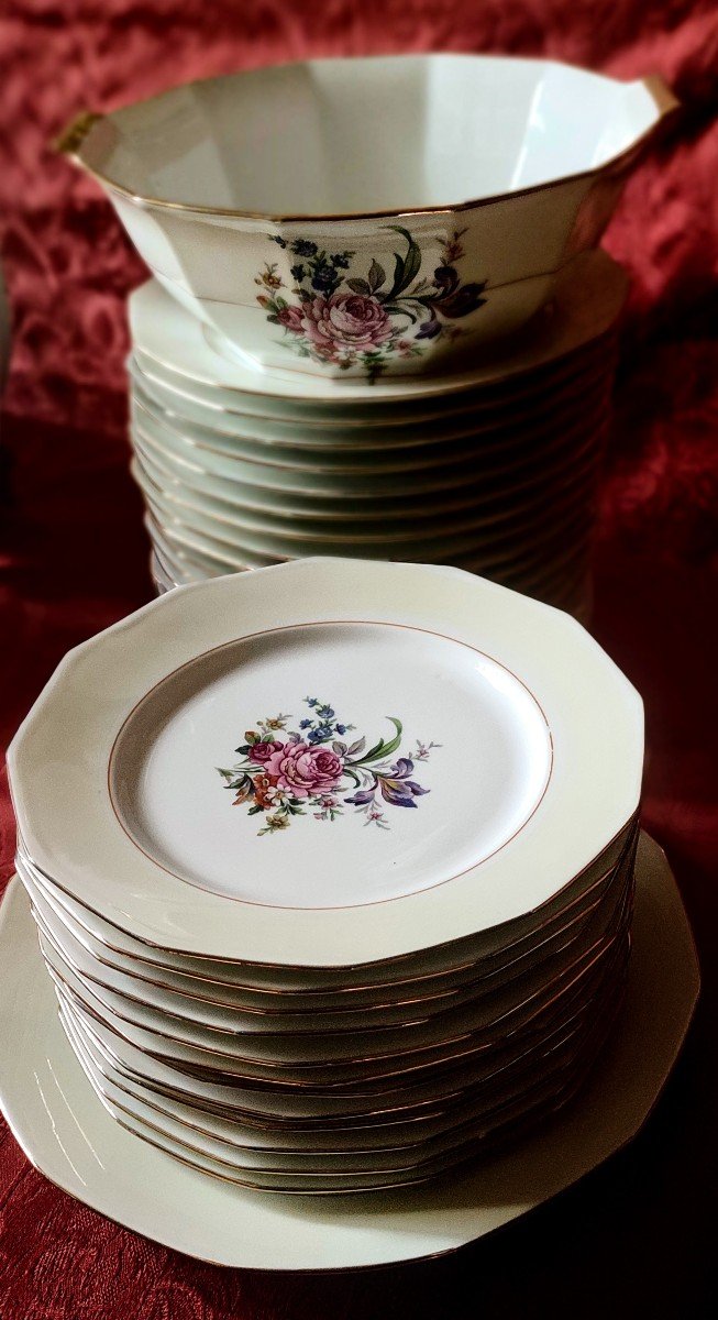 63 Piece Limoges Porcelain Dinnerware Set -photo-1