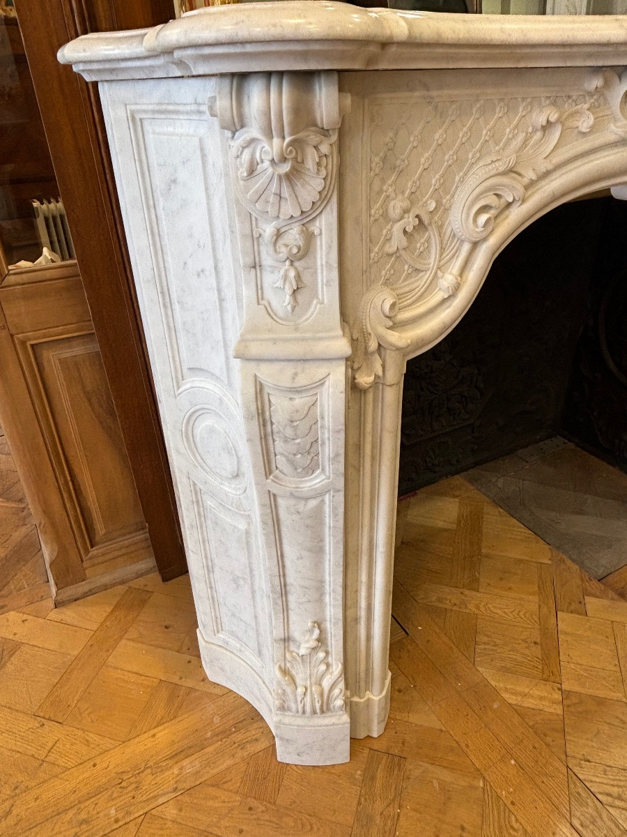 Exceptional Antique Louis XV Style White Carrara Marble Fireplace, Richly Carved -photo-1