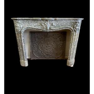 Antique Louis XV Style Fireplace In Green Campan Marble Dating From The End Of The 19th Century