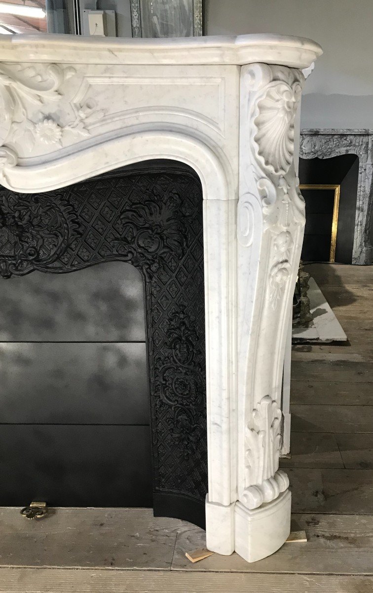 Antique Louis XV Style Fireplace In White Marble.-photo-2