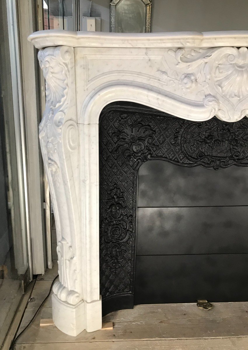 Antique Louis XV Style Fireplace In White Marble.-photo-6