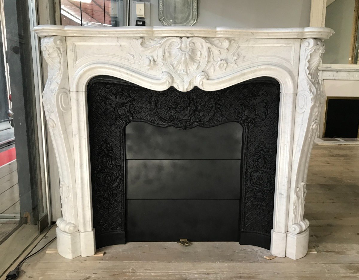 Antique Louis XV Style Fireplace In White Marble.