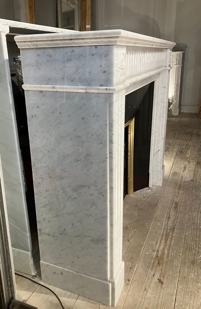 Antique Louis XVI Style Fireplace In White Marble.-photo-3