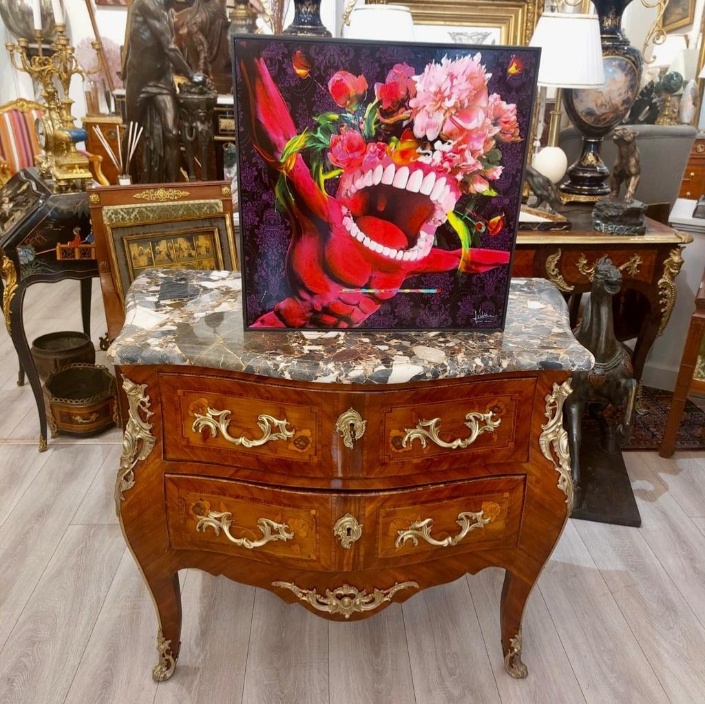 Curved Louis XV Sauteuse Commode In Flower Marquetry From The 18th Century-photo-8