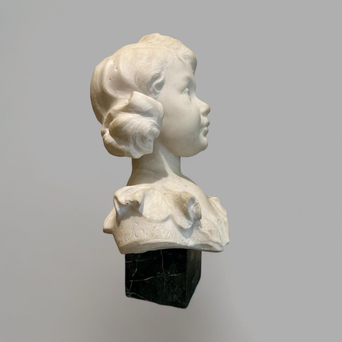 Buste de fillette  en marbre de Carrare  fin XIX ieme -photo-4