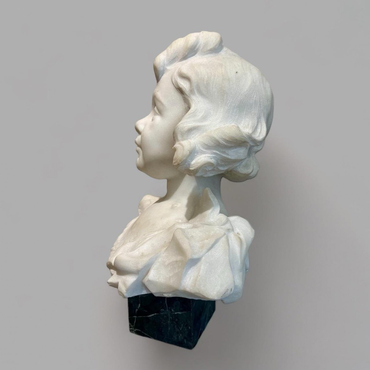 Bust Of A Little Girl In Carrara Marble Late 19th Century -photo-6