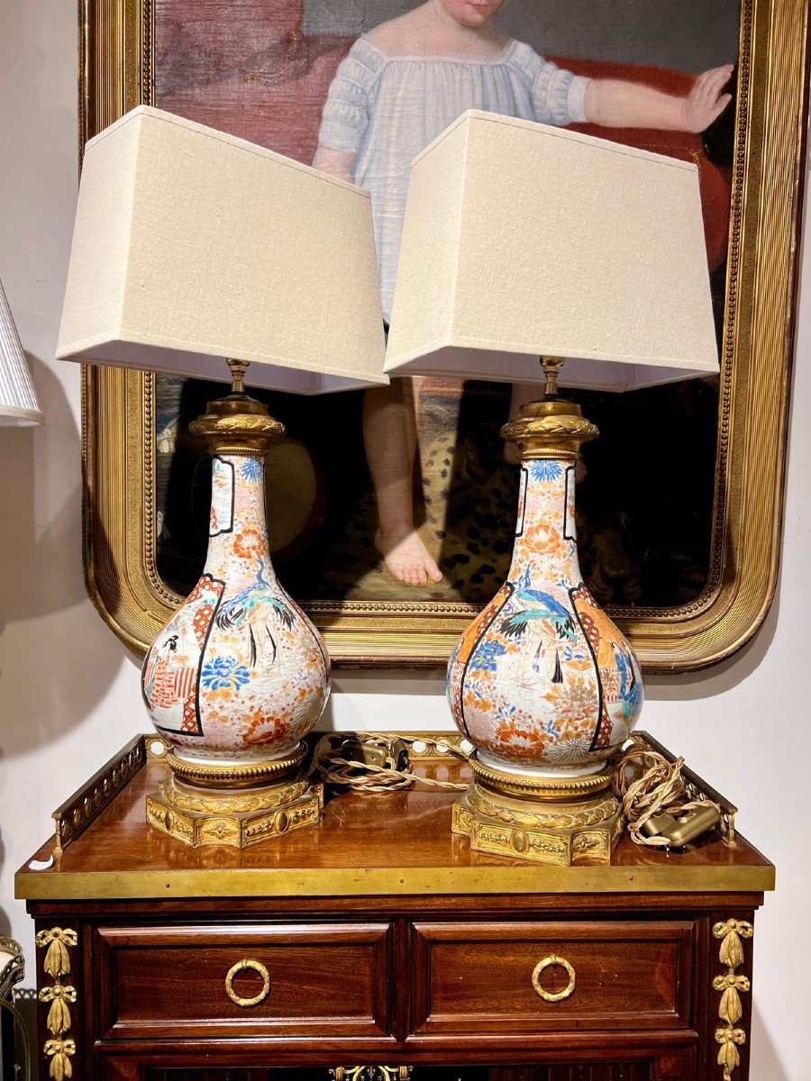 Large Pair Of Porcelain Lamps With Gilt Bronze Mounts, Japan, 19th Century-photo-2