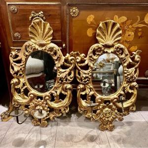 Paire De Miroirs Italien En Bois Doré D’époque XVIII Ieme 