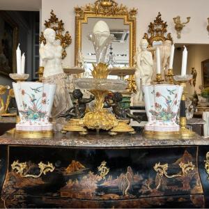 Paire De Vases En Porcelaine De Chantilly Polylobés Montés Bronze Doré Fin XIX Ieme 