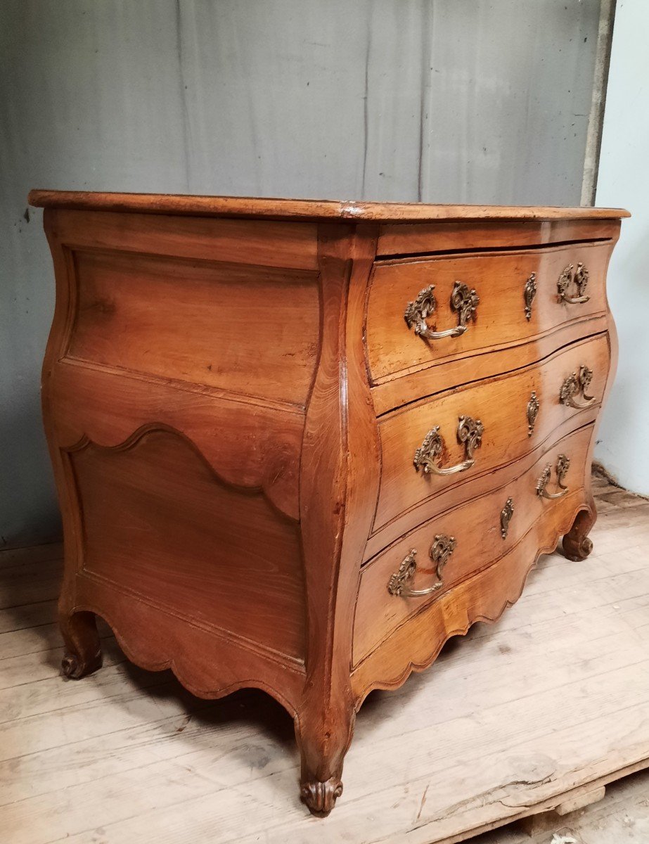 Eighteenth Century Nantaise Chest Of Drawers -photo-6