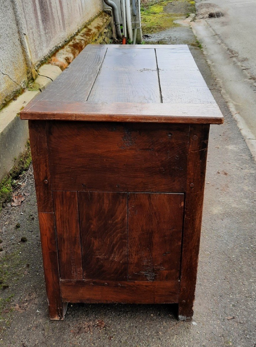 Eighteenth Century Chest -photo-4