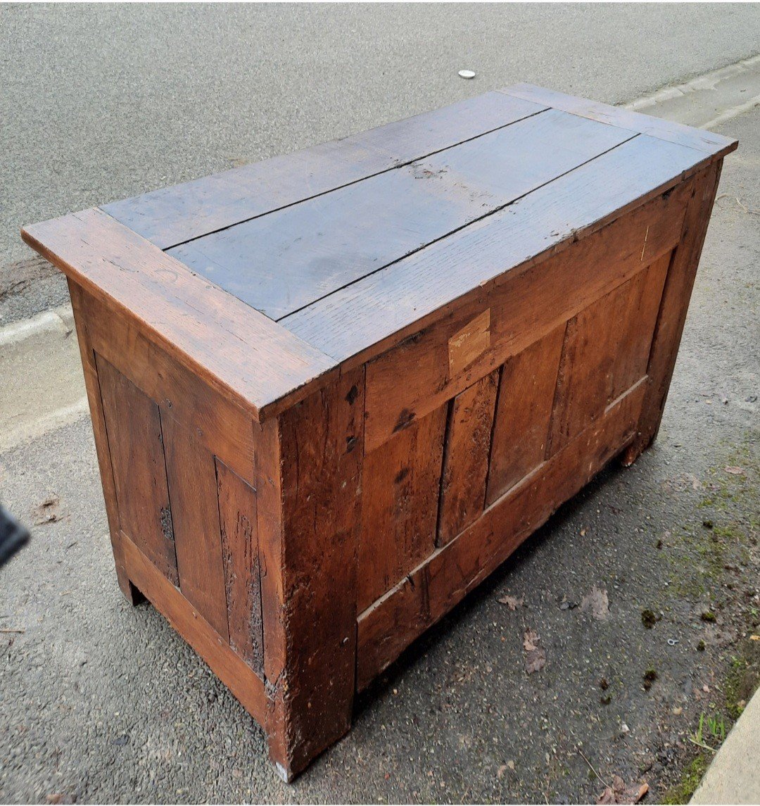 Eighteenth Century Chest -photo-2