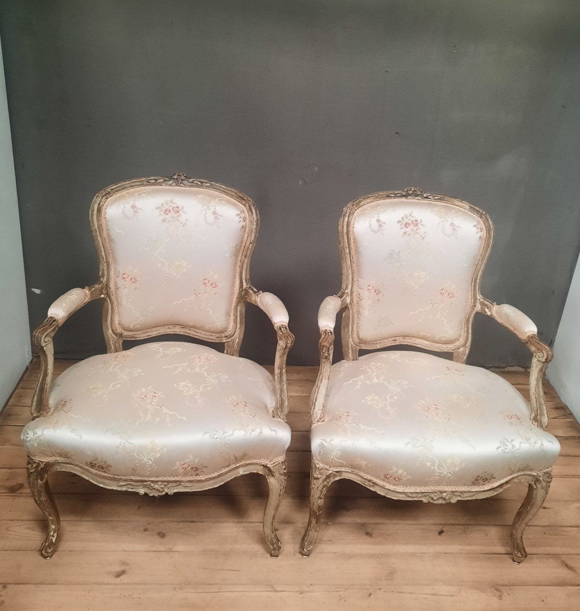 Pair Of Louis XV Period Cabriolet Armchairs -photo-2