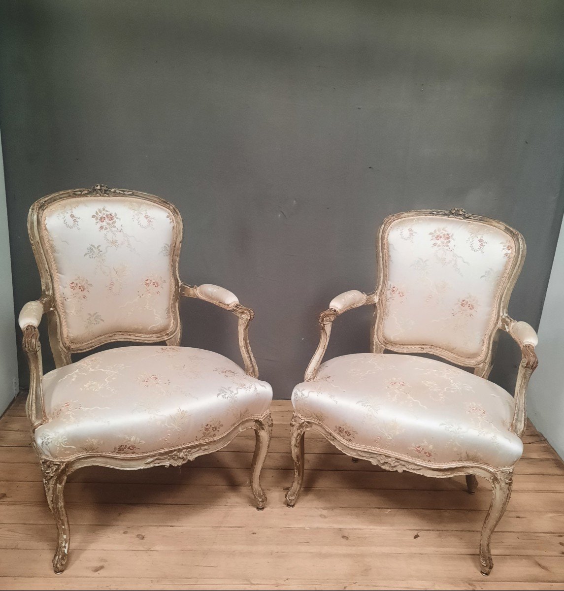 Pair Of Louis XV Period Cabriolet Armchairs -photo-4