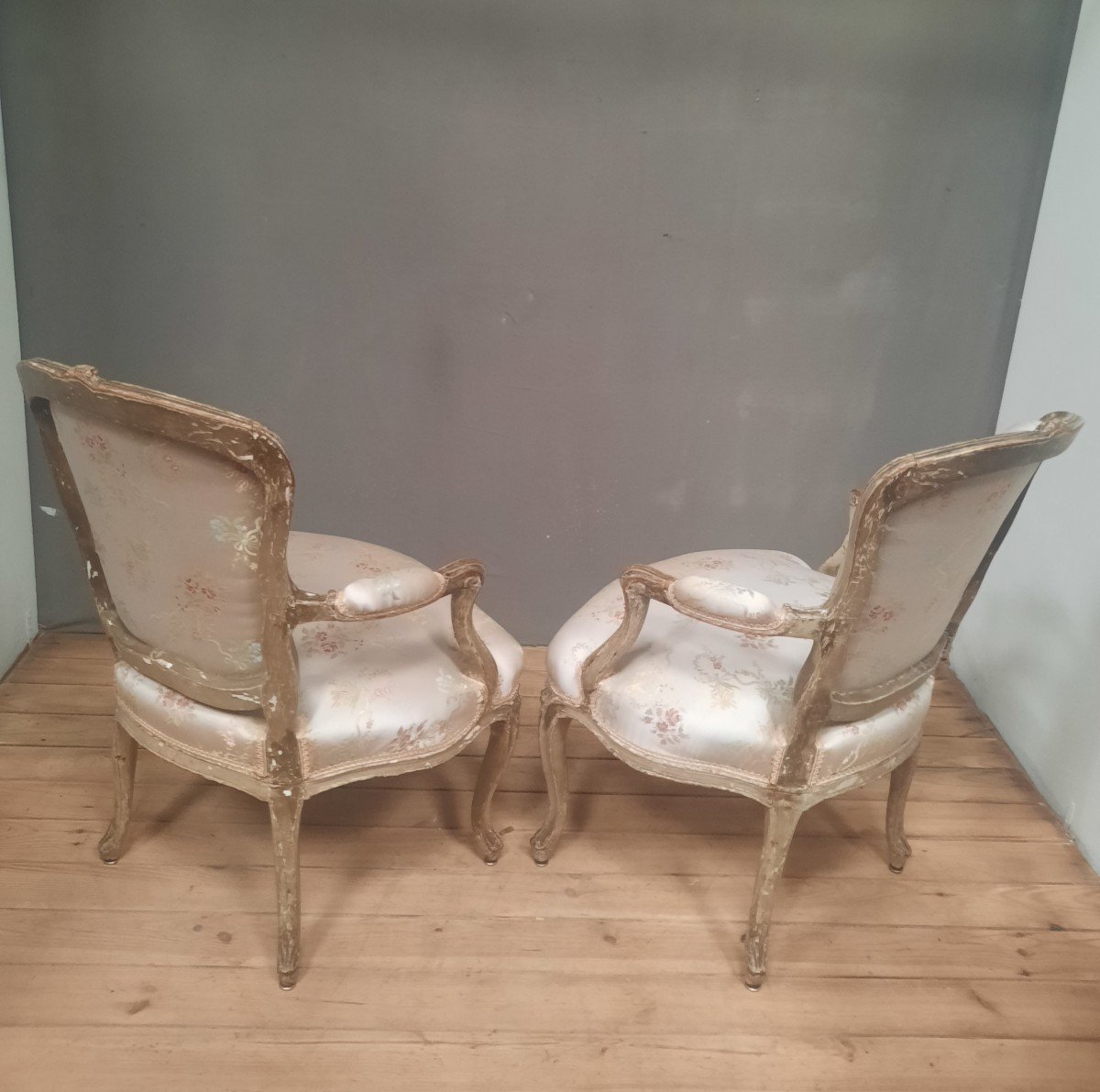 Pair Of Louis XV Period Cabriolet Armchairs -photo-3