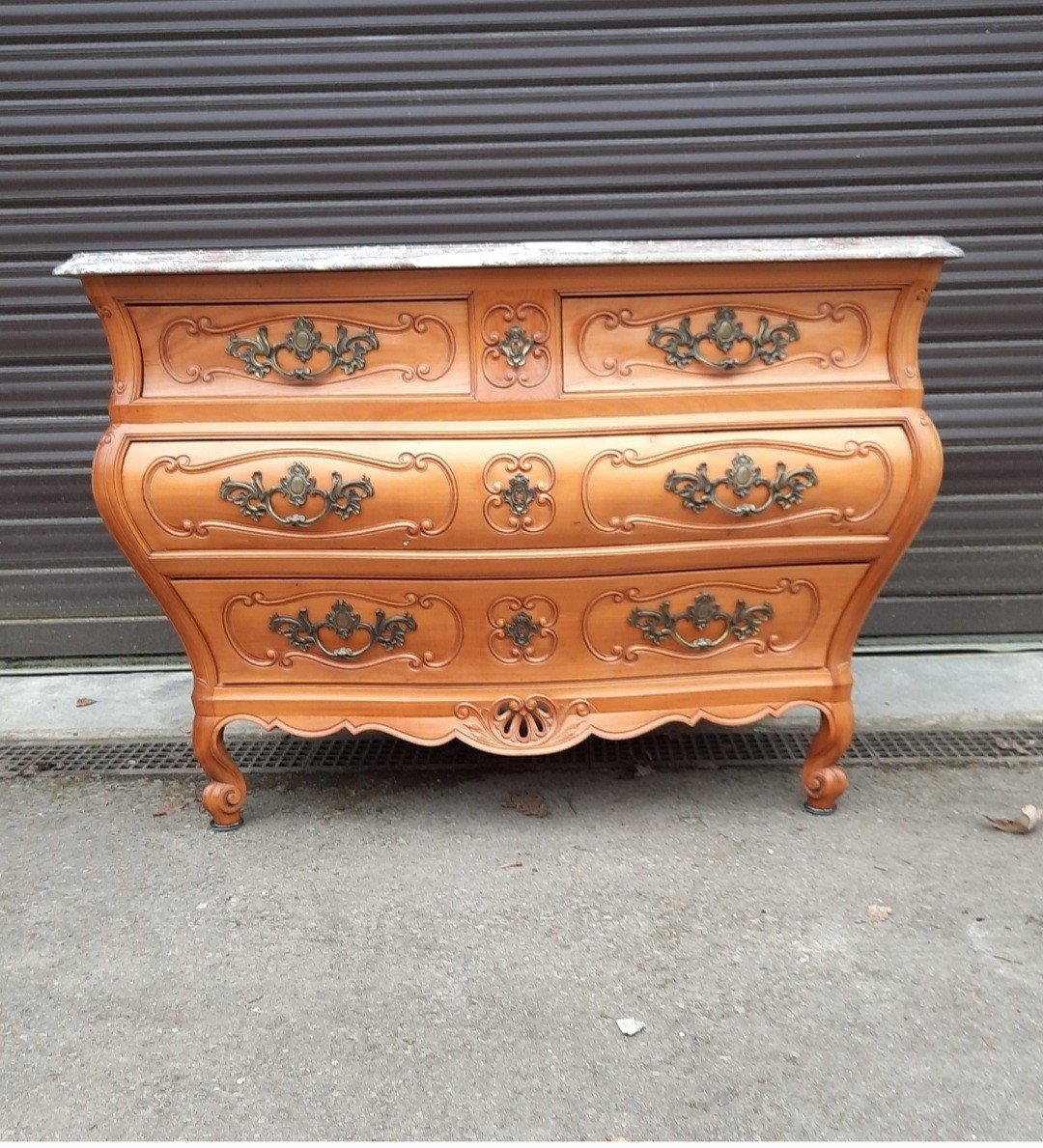 Commode Tombeau  Style Louis XV 