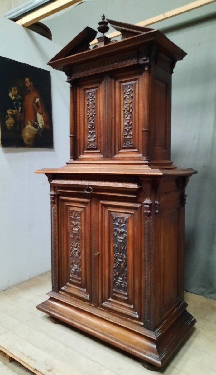 Renaissance Style 2-body Carved Buffet-photo-1