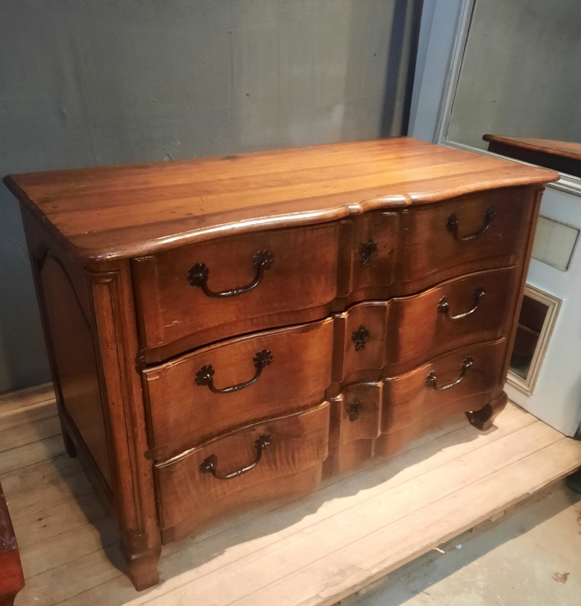 Commode Arbalète Du Dix-huitième Siècle -photo-1