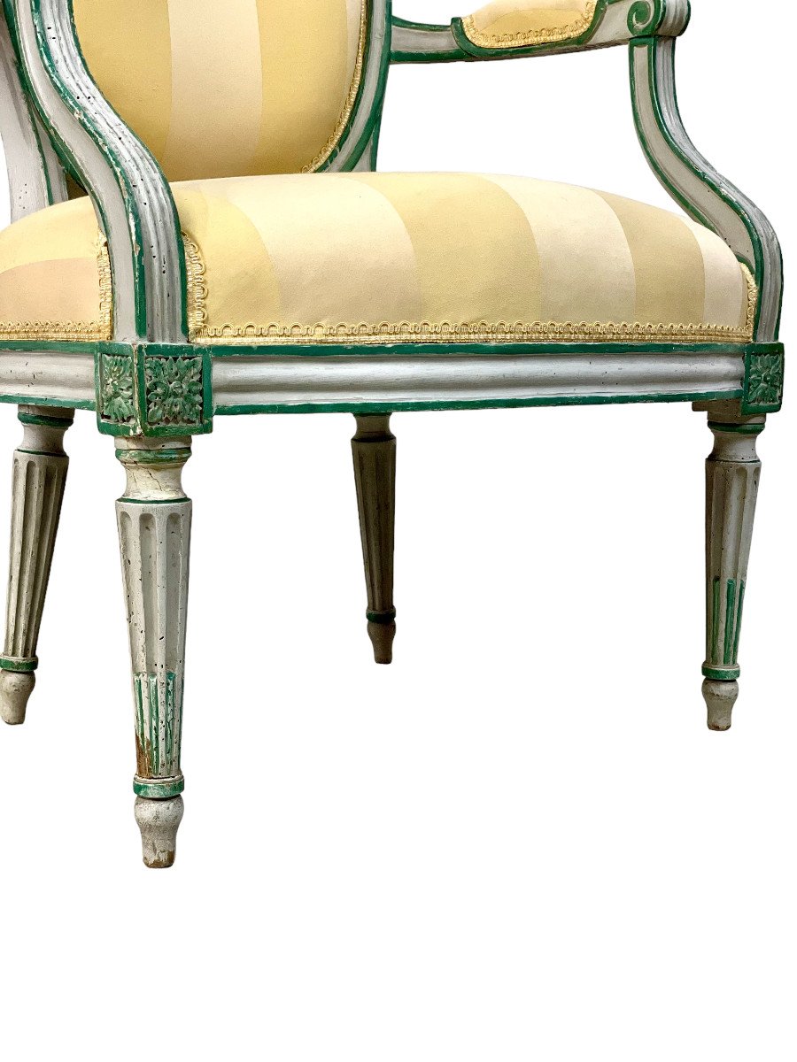 Paire de Fauteuils à Dossier "Médaillon" d'Epoque Louis XVI-photo-1