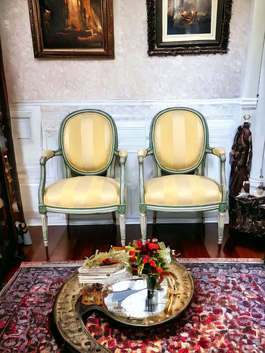 Pair Of Louis XVI Period "médaillon" Back Armchairs-photo-8