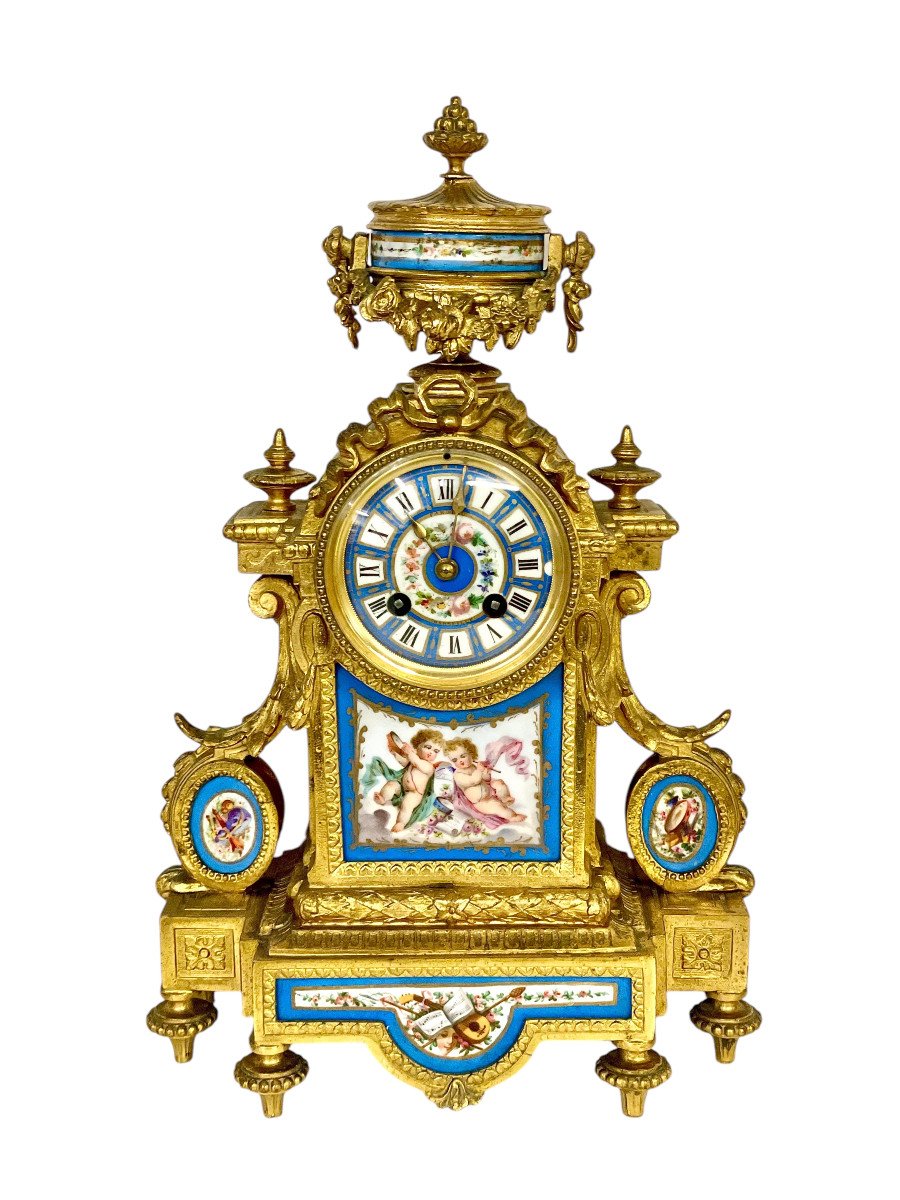 XIXème Siècle, Garniture d'Horloge En Métal Doré Et Porcelaine De Style Sèvres-photo-2