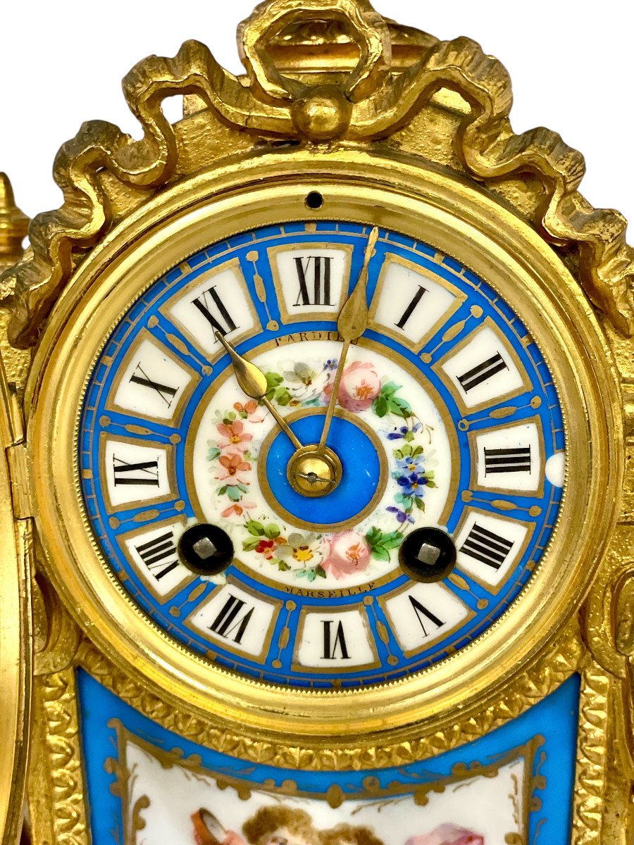 XIXème Siècle, Garniture d'Horloge En Métal Doré Et Porcelaine De Style Sèvres-photo-2