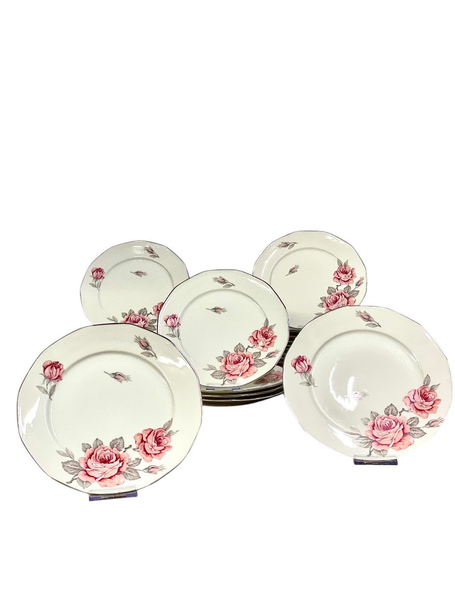 20th Century Limoges Porcelain Dinner Set With Roses Motif-photo-1