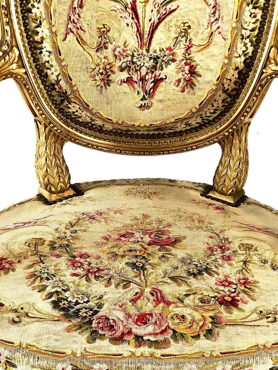 Suite de 4 fauteuils en bois doré de style Louis XVI-photo-3