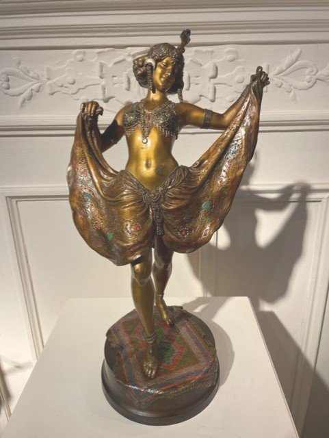 Original, Large Erotic Vienna Bronze, "windy Day", By Franz Bergman, Ca 1900-photo-4